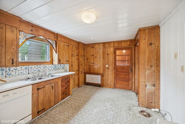 121 N Kensington Avenue, La Grange, IL 60525