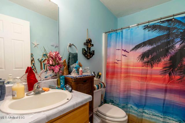6090 Copiah Street, Bay Saint Louis, MS 39520