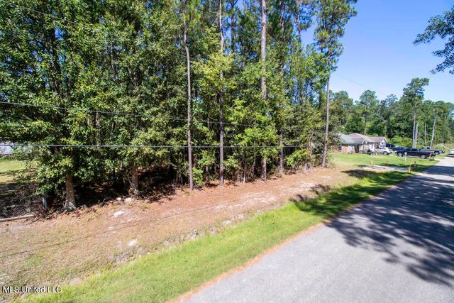 6090 Copiah Street, Bay Saint Louis, MS 39520