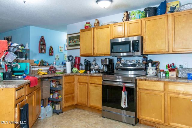 6090 Copiah Street, Bay Saint Louis, MS 39520