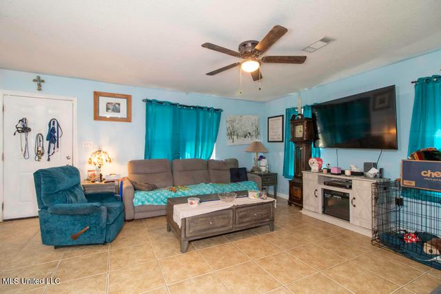 6090 Copiah Street, Bay Saint Louis, MS 39520