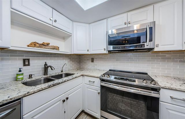 2739 SHERBROOKE LANE B, Palm Harbor, FL 34684
