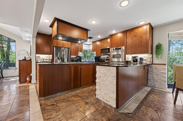 16914 Creeksouth Road, Houston, TX 77068