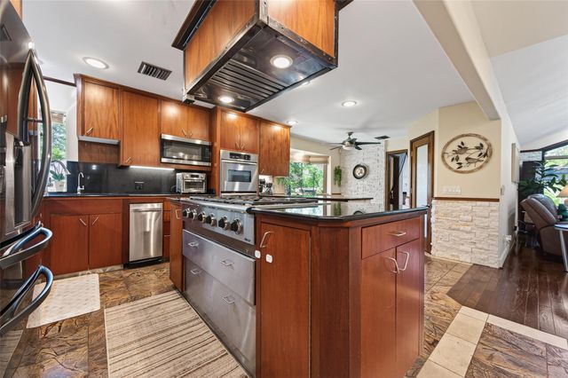 16914 Creeksouth Road, Houston, TX 77068