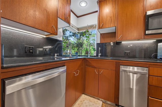 16914 Creeksouth Road, Houston, TX 77068