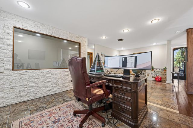 16914 Creeksouth Road, Houston, TX 77068