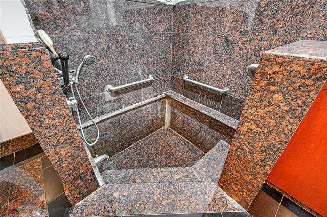 16914 Creeksouth Road, Houston, TX 77068