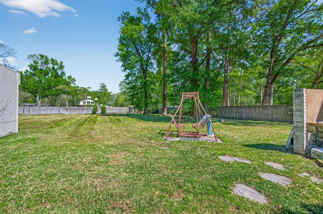 16914 Creeksouth Road, Houston, TX 77068