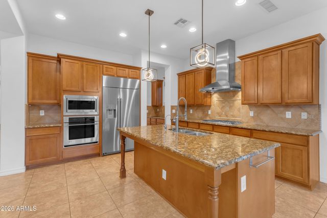 40 W TONTO Drive, Chandler, AZ 85248