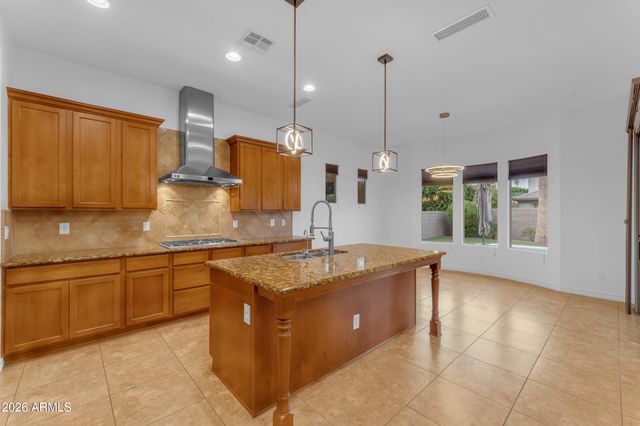 40 W TONTO Drive, Chandler, AZ 85248