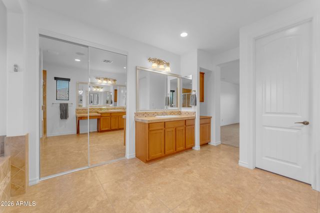 40 W TONTO Drive, Chandler, AZ 85248