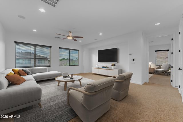 40 W TONTO Drive, Chandler, AZ 85248
