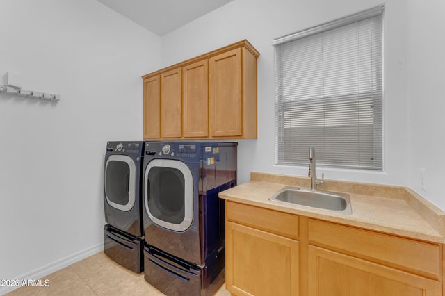 40 W TONTO Drive, Chandler, AZ 85248