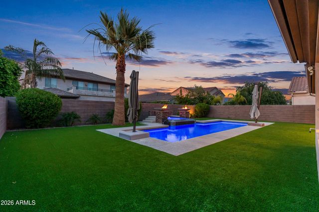 40 W TONTO Drive, Chandler, AZ 85248