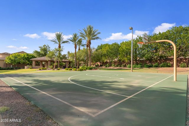 40 W TONTO Drive, Chandler, AZ 85248