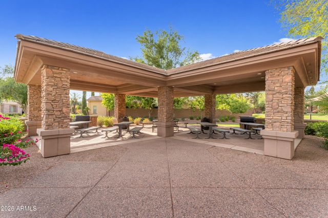 40 W TONTO Drive, Chandler, AZ 85248