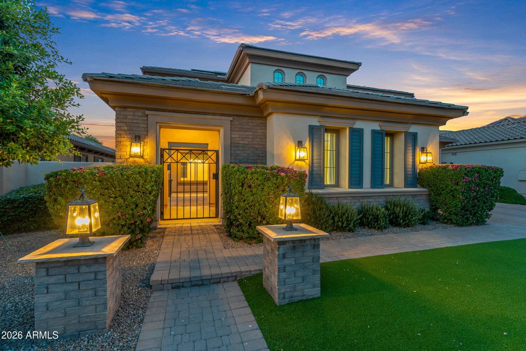 40 W TONTO Drive, Chandler, AZ 85248 — photo 2