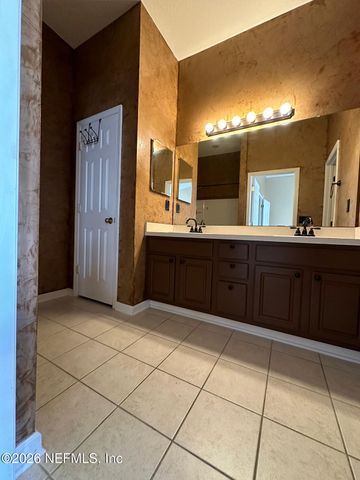 5880 SANDSTONE Way, Jacksonville, FL 32258