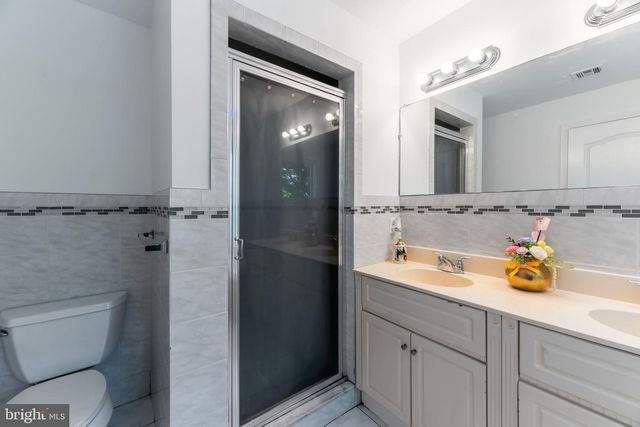 9 PERRY L DREW PL, Hightstown, NJ 08520