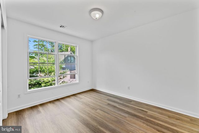9 PERRY L DREW PL, Hightstown, NJ 08520