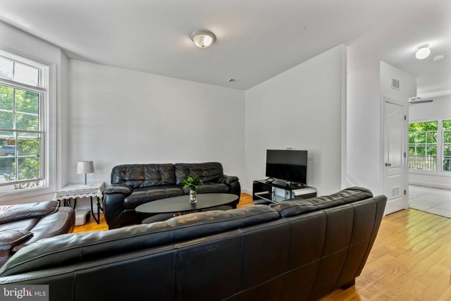 9 PERRY L DREW PL, Hightstown, NJ 08520
