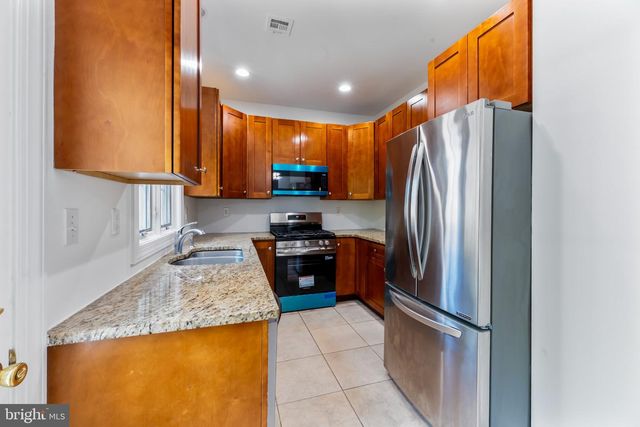 9 PERRY L DREW PL, Hightstown, NJ 08520