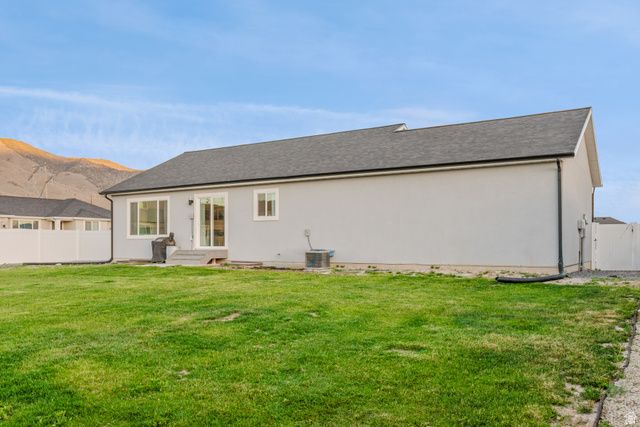 2415 E BOXWOOD LN, Eagle Mountain, UT 84005
