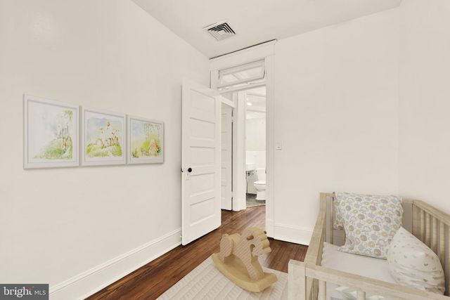 38 SHERMAN CIR NW, Washington, DC 20011