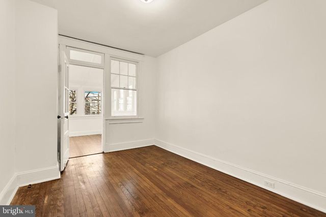 38 SHERMAN CIR NW, Washington, DC 20011