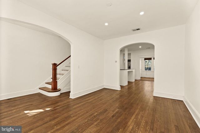 38 SHERMAN CIR NW, Washington, DC 20011