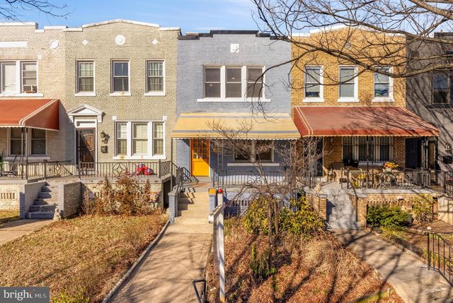 38 SHERMAN CIR NW, Washington, DC 20011