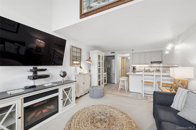 236 Edgemere Street 127, Montauk, NY 11954