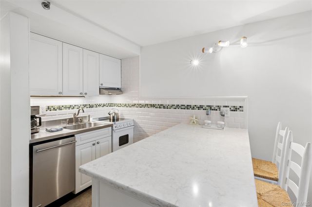 236 Edgemere Street 127, Montauk, NY 11954