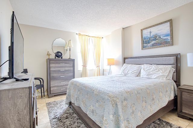 111 Briny Avenue 5-04, Pompano Beach, FL 33062