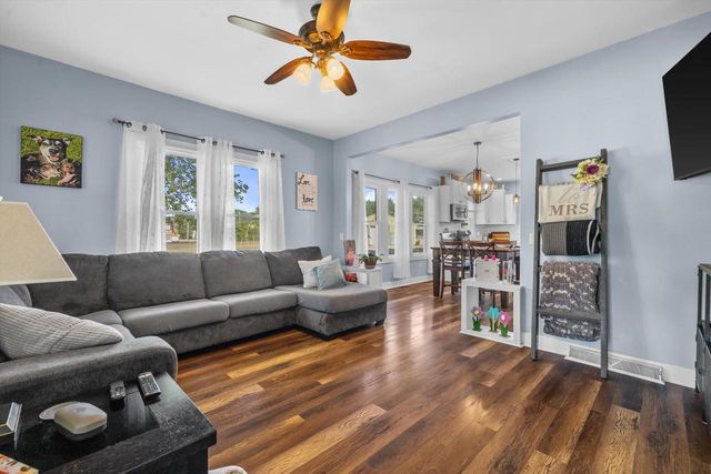 204 E North STREET, Silver Lake, WI 53170