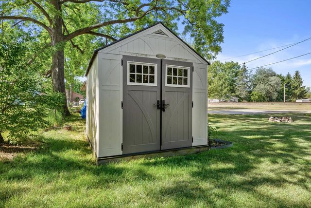 204 E North STREET, Silver Lake, WI 53170