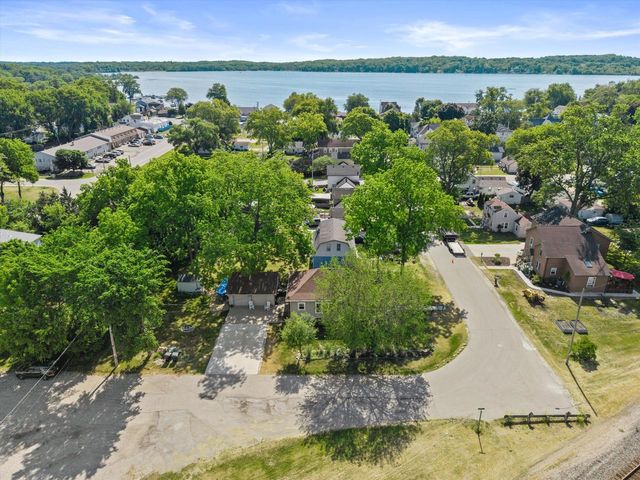 204 E North STREET, Silver Lake, WI 53170