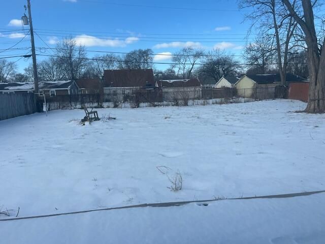 722-1 Capitol Road, Valparaiso, IN 46385