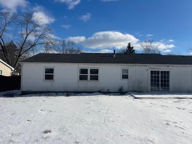 722-1 Capitol Road, Valparaiso, IN 46385