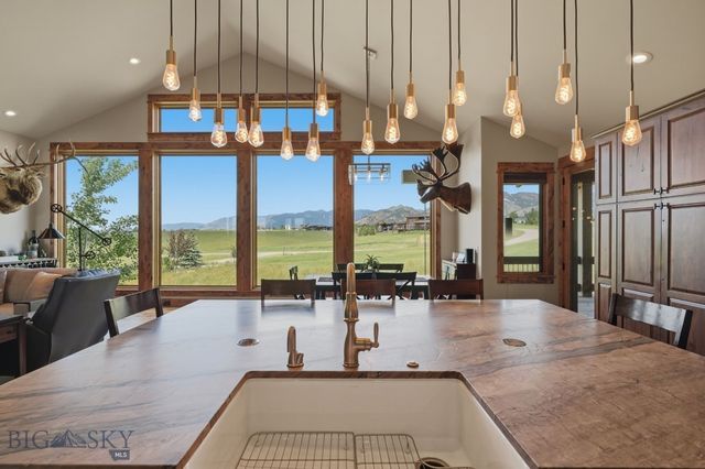 46 Moon Shadow Drive, Bozeman, MT 59715