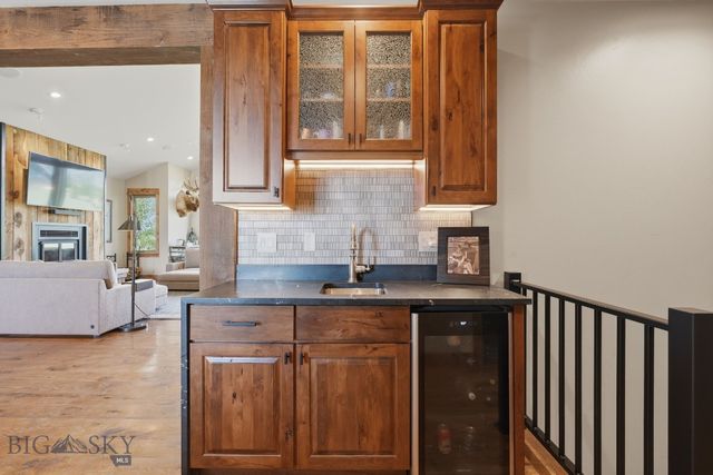 46 Moon Shadow Drive, Bozeman, MT 59715