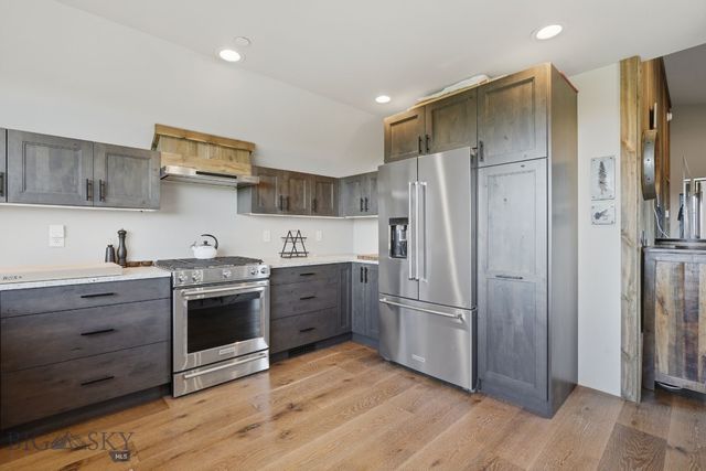 46 Moon Shadow Drive, Bozeman, MT 59715