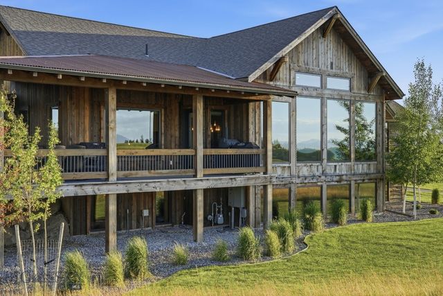 46 Moon Shadow Drive, Bozeman, MT 59715