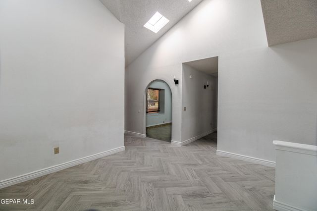 1008 FALCON HEAD Lane, El Paso, TX 79912