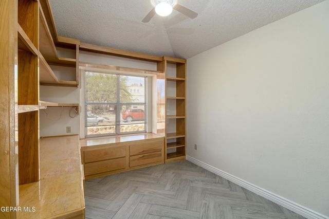 1008 FALCON HEAD Lane, El Paso, TX 79912