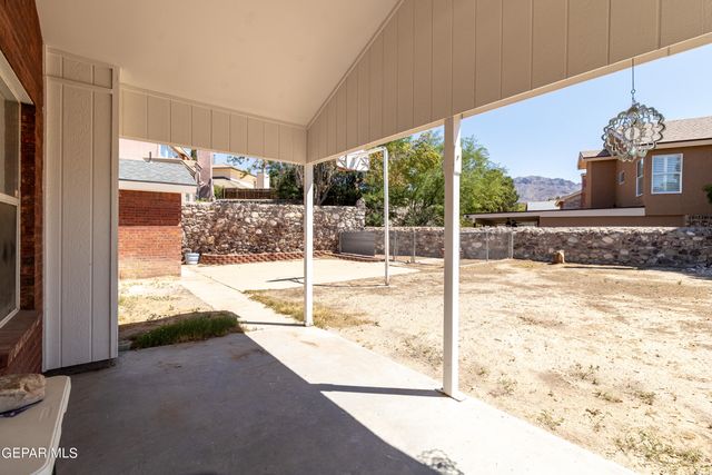 1008 FALCON HEAD Lane, El Paso, TX 79912