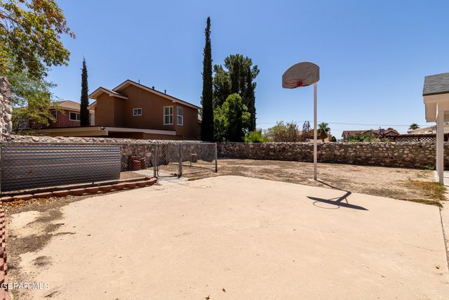 1008 FALCON HEAD Lane, El Paso, TX 79912