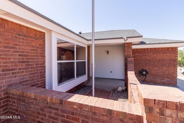 1008 FALCON HEAD Lane, El Paso, TX 79912