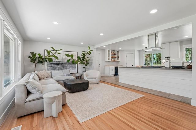 5780 Stanley Drive, Auburn, CA 95602