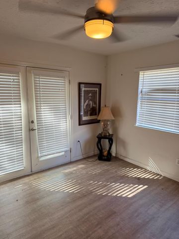 2 Acacia DR, Wimberley, TX 78676